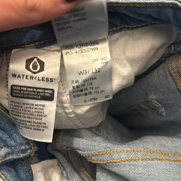 Levi 726 flair size 31 stretchy jean - Picture 3 of 4